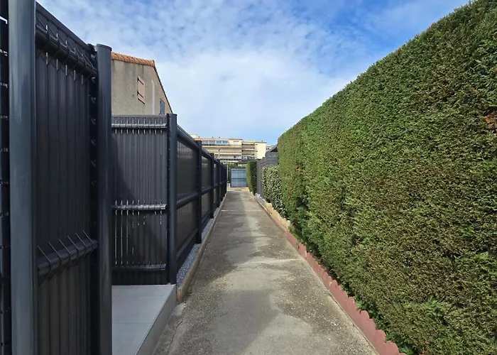 Maison De Vacance Avec Piscine Et Place De Parking Сasa de vacaciones