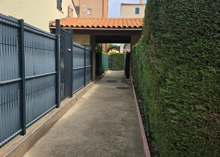 Сasa de vacaciones Maison De Vacance Avec Piscine Et Place De Parking *